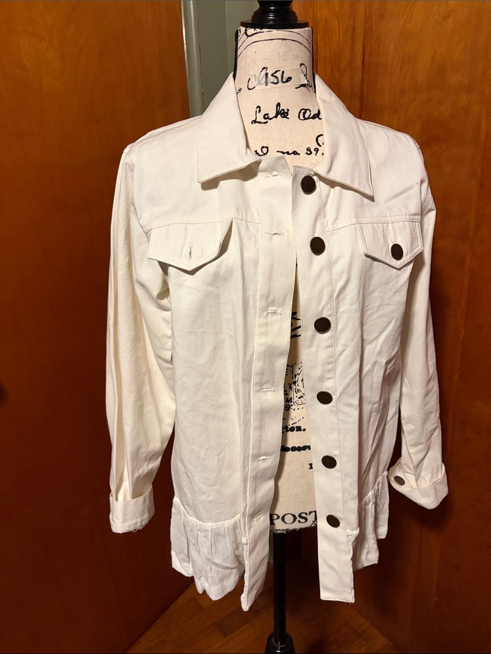KEREN hart Cream Button-Front Jean Jacket